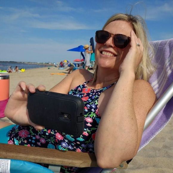 Meet your Posher, Heather - Picture 1 of 1